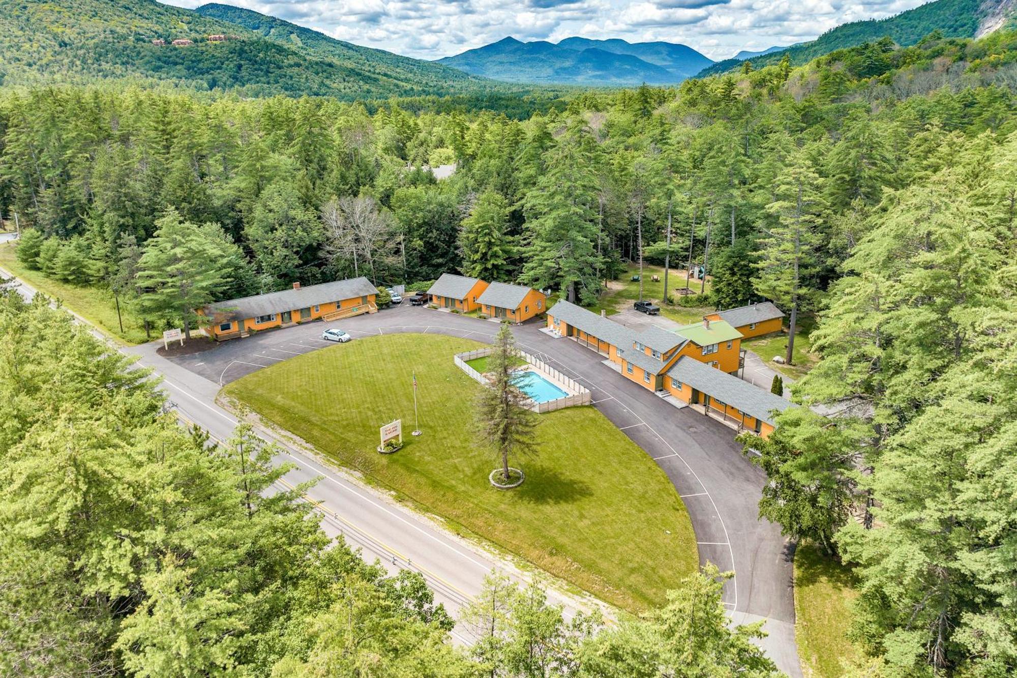 The Inn & More Бартлетт Экстерьер фото